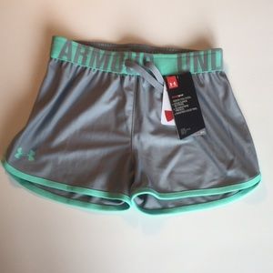 Brand new youth under Armour shorts size medium.